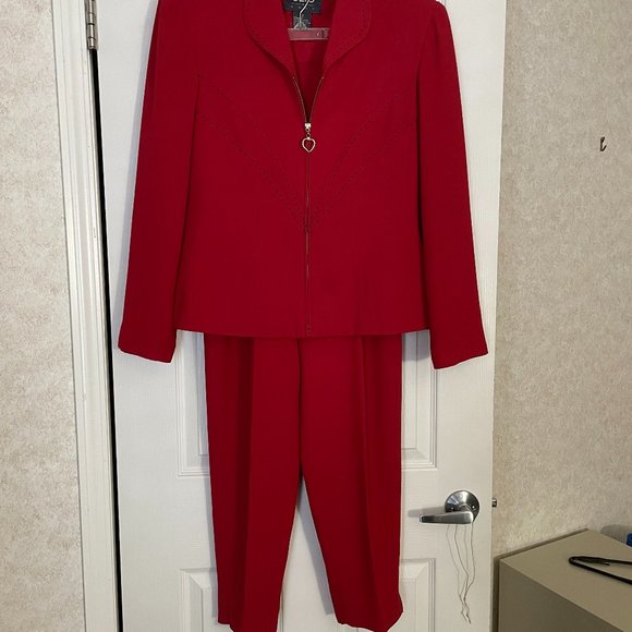 Clio Red Pantsuit - Picture 1 of 6